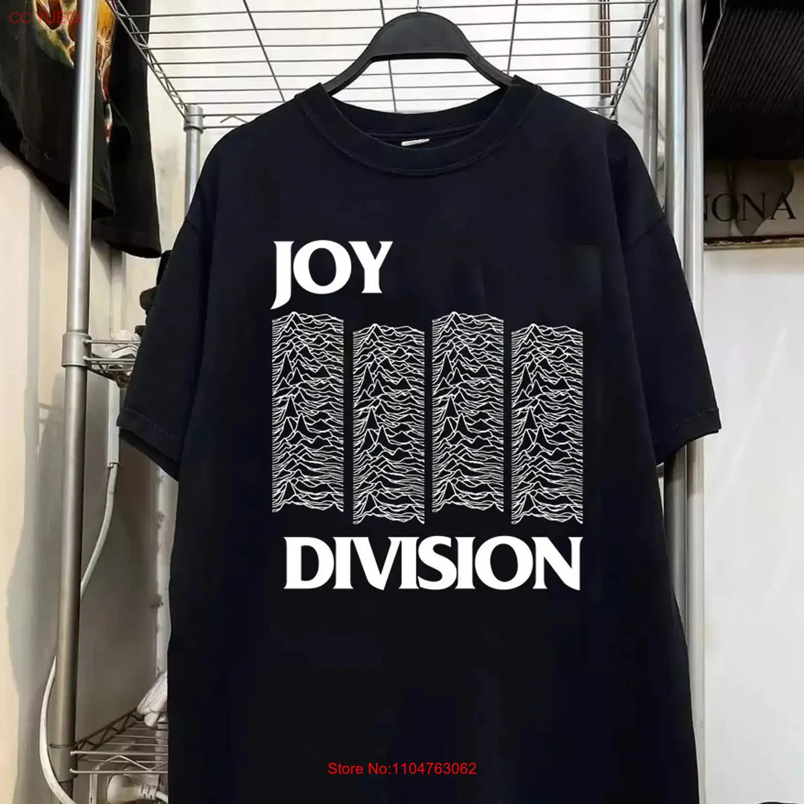 Vintage Fashion News - Poster Joy Division Baru untuk Penggemar