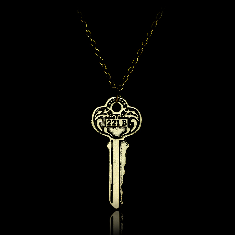 Sherlock 221b Kalung Kunci Rum - Vintage Fashion Houses ulasan dan harga